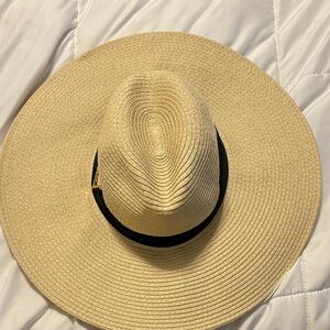 Vince Camuto Tan Sun Hat with Black Band